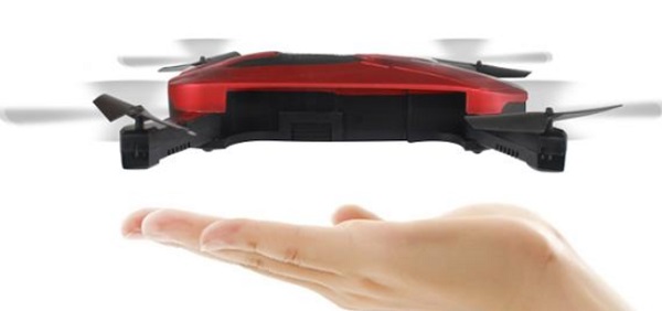 Eachine E52 fits in your palm