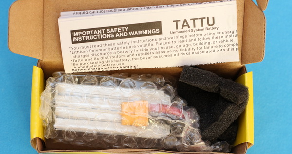 Tattu R-Line battery review - Whats inside the box