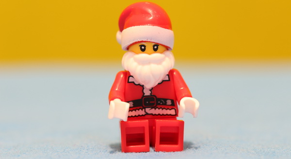 Eachine E011C drone review: Santa Claus figures