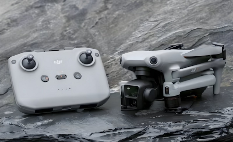 Coming soon: DJI Air 3 dual-camera drone - First Quadcopter