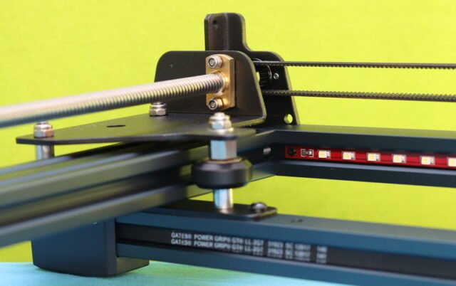 Moving parts: Lead Screw, Belts, and Rollers