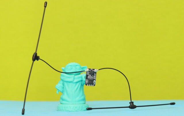 Bandit BR3 915MHz ELRS radio receiver