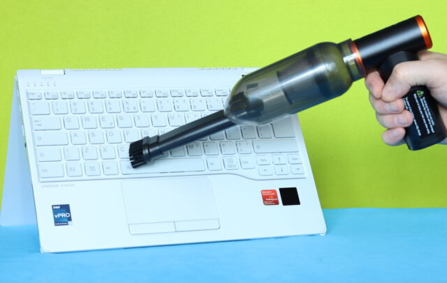 K&F Concept Electric Cordless Vacuum cleaning dust from a laptop keyboard