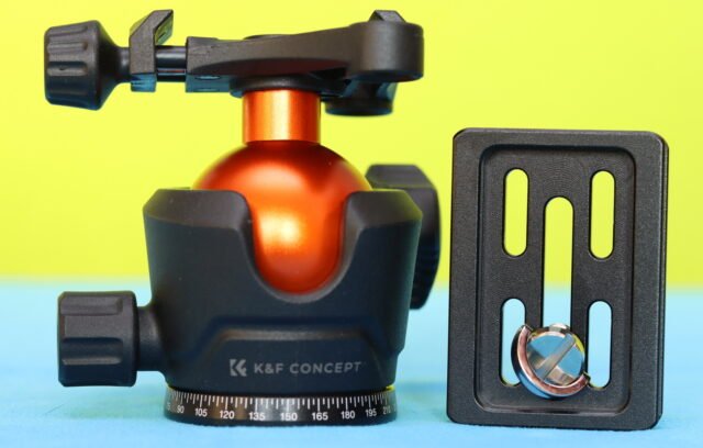 Close-up of the K&F CONCEPT BH-40 ball head mounted on a tripod, showing the main locking knob and quick-release plate