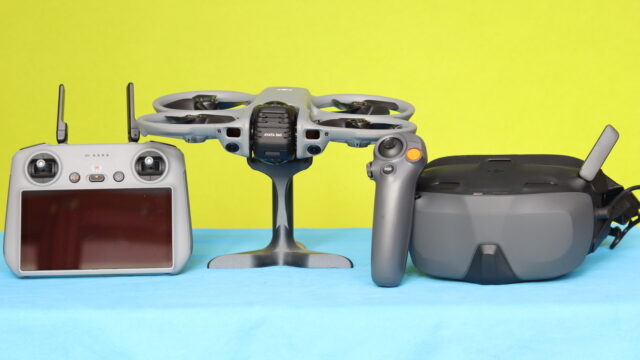 Photo showing DJI Avata 360 controllers (RC 2 and Motion Controller 3) and Goggles N3, highlighting device compatibility and connection setup.