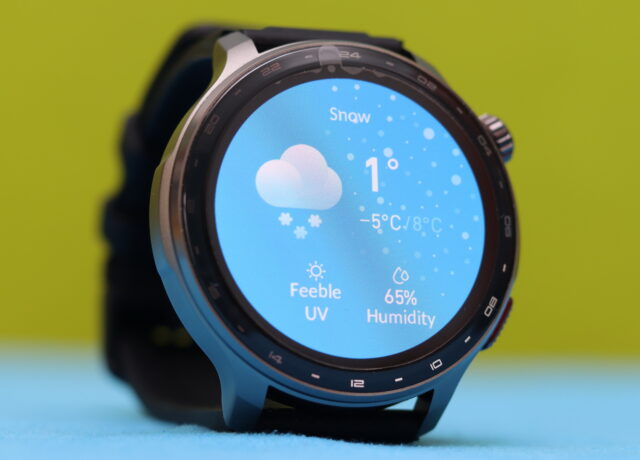KKTICK Tank T6 rugged smartwatch displaying the current weather screen with temperature and conditions.